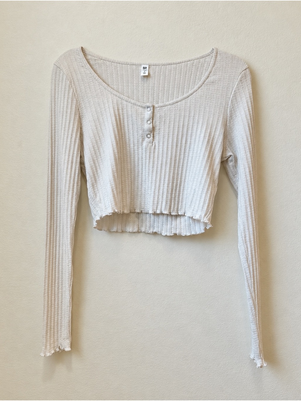 BP. NWT Cream Scoop Ribbed Henley Long Sleeve Crop Top Size M